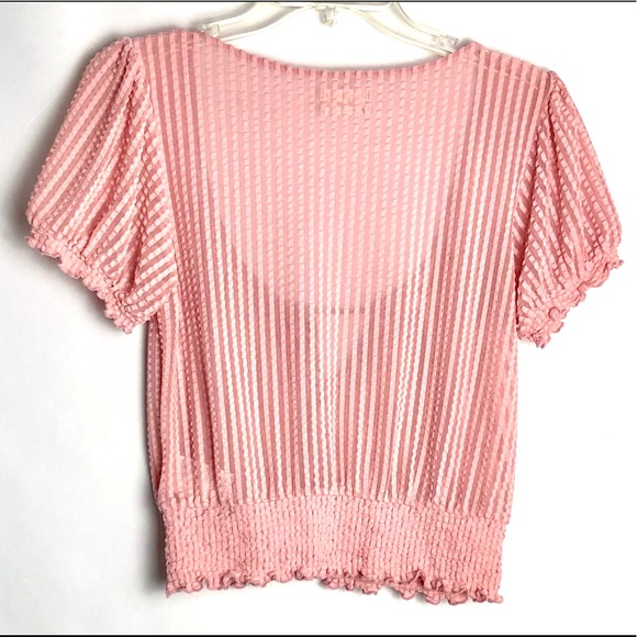Urban Outfitters short sleeve Cropped top size M - Picture 3 of 5